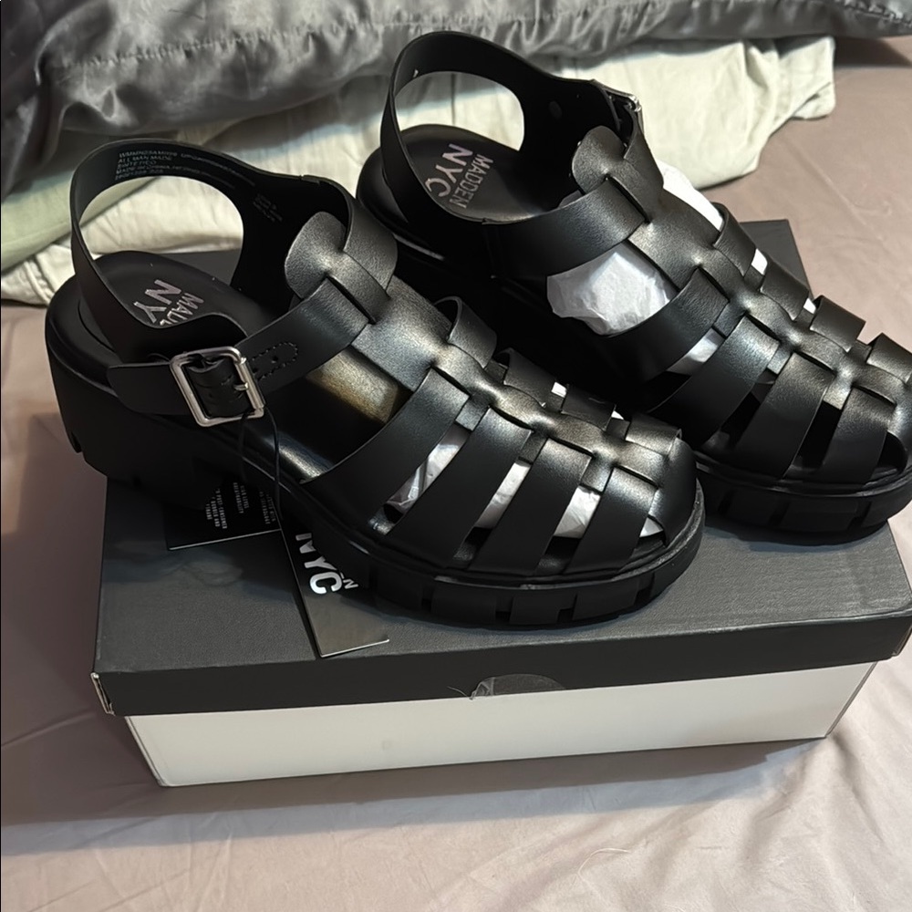 Madden NYC Black Strappy Fishman Sandals
